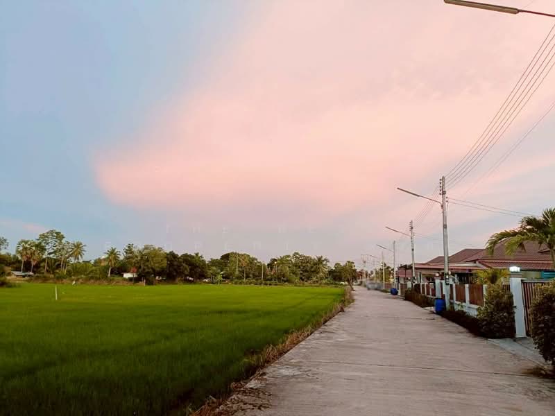 บ้านเดี่ยวบ้านลาด เพชรบุรี, Phetchaburi, Ban Hat, Ban Lat, Phetchaburi, 2 Bedrooms, 150 sqm, Single Detached House For Sale, by The Best Property ต่าย, 500213788 - DDproperty.com