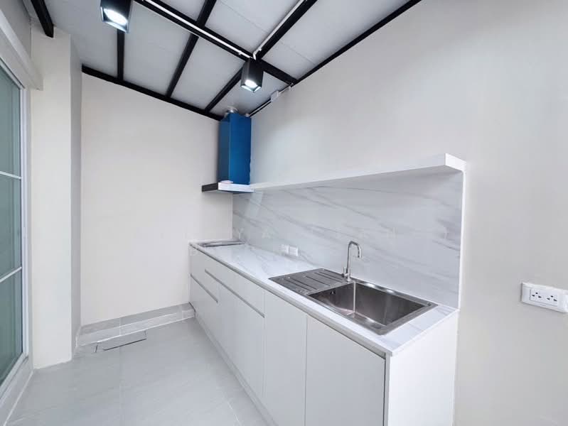 Indy 2 Bangna-Ramkhamhaeng 2, Bangkok, Soi Ramkhamhaeng 2, Dok Mai, Prawet, Bangkok, 3 Bedrooms, 122 sqm, Townhouse For Rent, by Wallaya (Jang) Boonmee, 500213798 - DDproperty.com