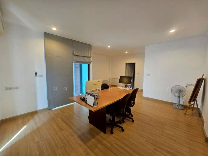 Areeya Mandarina Ratchada - Sutthisarn, Bangkok, -, Samsen Nok, Huai Khwang, Bangkok, , 300 sqm, Office Space For Sale, by Connex Property, 500213806 - DDproperty.com