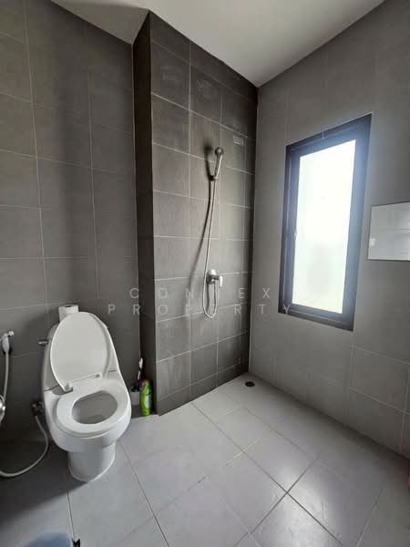 Areeya Mandarina Ratchada - Sutthisarn, Bangkok, -, Samsen Nok, Huai Khwang, Bangkok, , 300 sqm, Office Space For Sale, by Connex Property, 500213806 - DDproperty.com