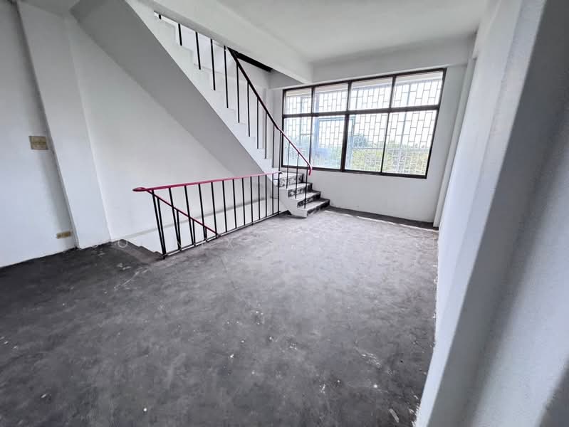 ขาย - อาคารพาณิชย์ 4 ชั้น 2 หลังติดกัน หนองแขม พื้นที่ 384 ตารางเมตร, กรุงเทพ