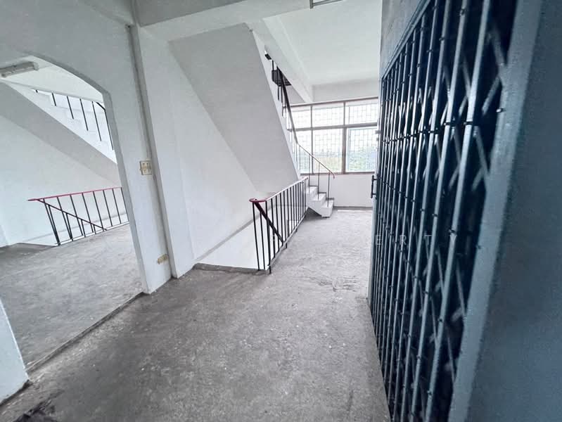 ขาย - อาคารพาณิชย์ 4 ชั้น 2 หลังติดกัน หนองแขม พื้นที่ 384 ตารางเมตร, กรุงเทพ