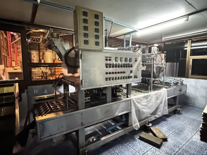 For Sale - For Sale: Warehouse with Existing Bottled Water Production Business in Damnoen Saduak,, Ratchaburi