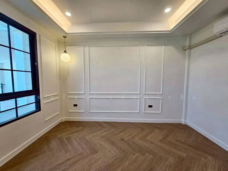 Newly Built Luxury Single House ,Modern Classic Style., Chiang Mai, Su Thep, Muang Chiang Mai, Chiang Mai, 4 Bedrooms, 202 sqm, Single Detached House For Sale, by หทัยรัตน์ จรัสอุไรสิน, 500213839 - DDproperty.com