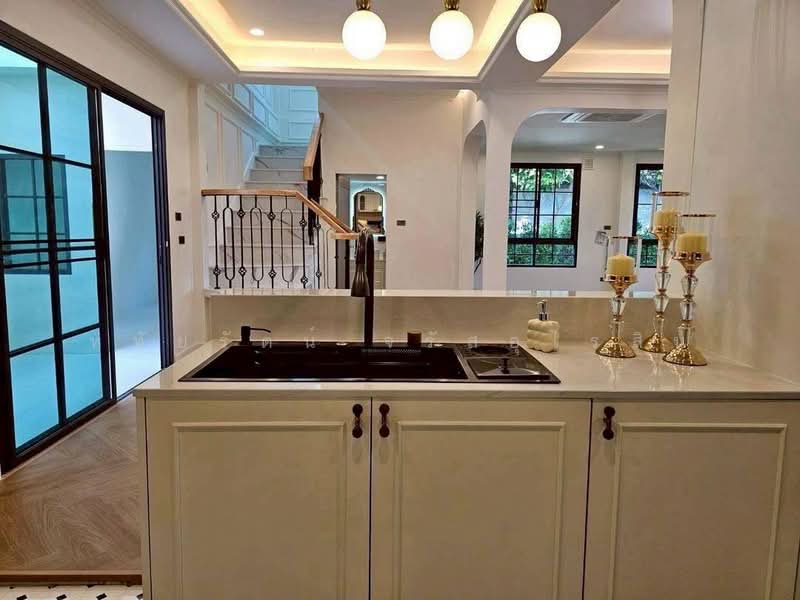Newly Built Luxury Single House ,Modern Classic Style., Chiang Mai, Su Thep, Muang Chiang Mai, Chiang Mai, 4 Bedrooms, 202 sqm, Single Detached House For Sale, by หทัยรัตน์ จรัสอุไรสิน, 500213839 - DDproperty.com