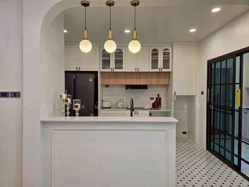 Newly Built Luxury Single House ,Modern Classic Style., Chiang Mai, Su Thep, Muang Chiang Mai, Chiang Mai, 4 Bedrooms, 202 sqm, Single Detached House For Sale, by หทัยรัตน์ จรัสอุไรสิน, 500213839 - DDproperty.com