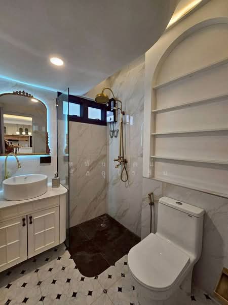 Newly Built Luxury Single House ,Modern Classic Style., Chiang Mai, Su Thep, Muang Chiang Mai, Chiang Mai, 4 Bedrooms, 202 sqm, Single Detached House For Sale, by หทัยรัตน์ จรัสอุไรสิน, 500213839 - DDproperty.com