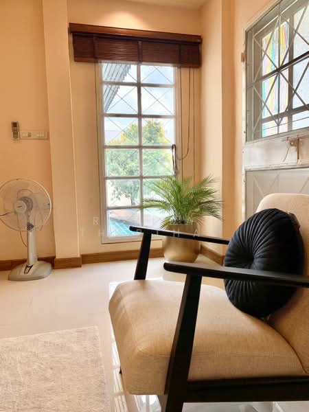 3-BR House, Bangkok, Saphan Sung, Saphan Sung, Bangkok, 3 Bedrooms, 150 sqm, Single Detached House For Rent, by Ramita  Theptham, 500213841 - DDproperty.com