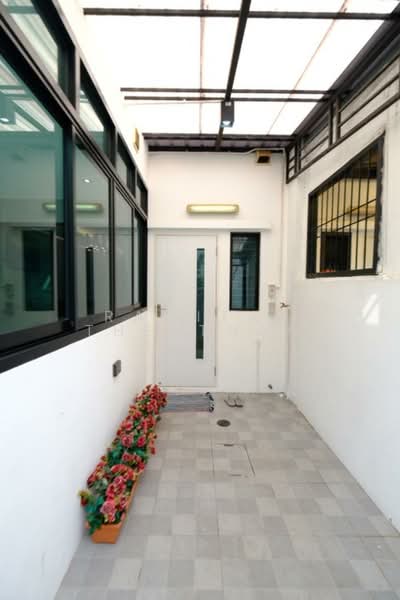 Landmark Ekamai-Ramindra, Bangkok, Sukhonthasawat Road, Lat Phrao, Lat Phrao, Bangkok, 3 Bedrooms, 172 sqm, Townhouse For Rent, by Ramita  Theptham, 500213846 - DDproperty.com