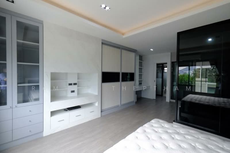 Landmark Ekamai-Ramindra, Bangkok, Sukhonthasawat Road, Lat Phrao, Lat Phrao, Bangkok, 3 Bedrooms, 172 sqm, Townhouse For Rent, by Ramita  Theptham, 500213846 - DDproperty.com