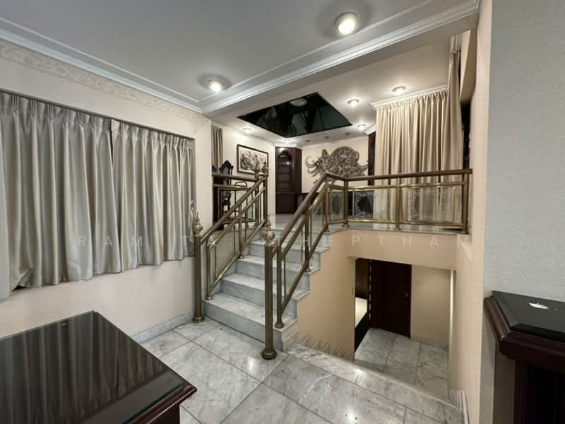 5-BR House, Bangkok, Thung Maha Mek, Sathon, Bangkok, 5 Bedrooms, 800 sqm, Single Detached House For Rent, by Ramita  Theptham, 500213853 - DDproperty.com