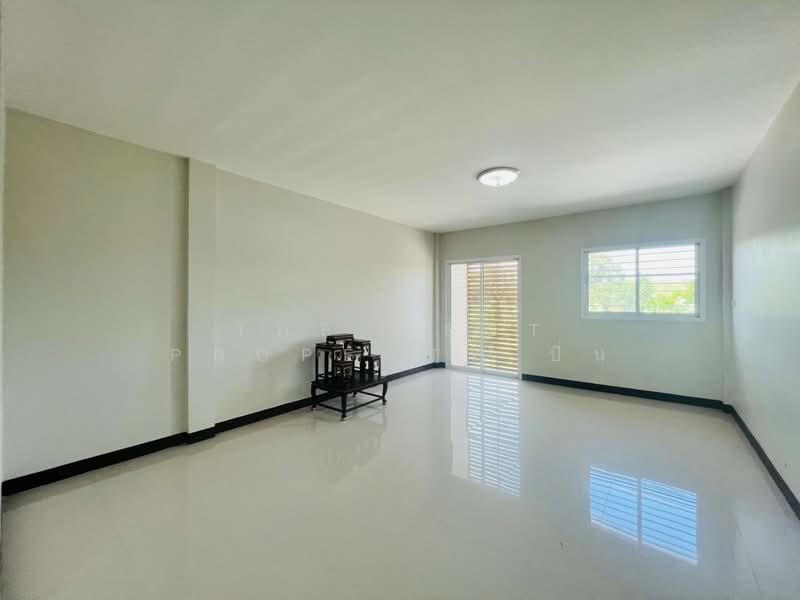 อาคารพาณิชย์ศรีราชา ชลบุรี, Chon Buri (Pattaya), Bang Phra, Si Racha, Chon Buri (Pattaya), , 100 sqm, Shophouse For Sale, by The Best Property ปิ่น, 500213868 - DDproperty.com