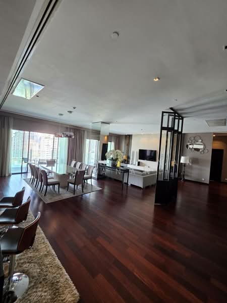 Le Raffine Sukhumvit 39, Bangkok, Soi Sukhumvit 39, Khlong Tan Nua, Watthana, Bangkok, 4 Bedrooms, 480 sqm, Condo For Sale, by Phatcharanan Kittiananchat, 500213877 - DDproperty.com