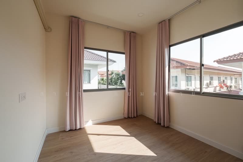 Perfect Place Sukhumvit 77-Suvarnabhumi, Samut Prakan, Lat Krabang Road, Rachathewa, Bang Plee, Samut Prakan, 4 Bedrooms, 158 sqm, Single Detached House For Sale, by สายรุ้ง แย้มคล้าย, 500213879 - DDproperty.com