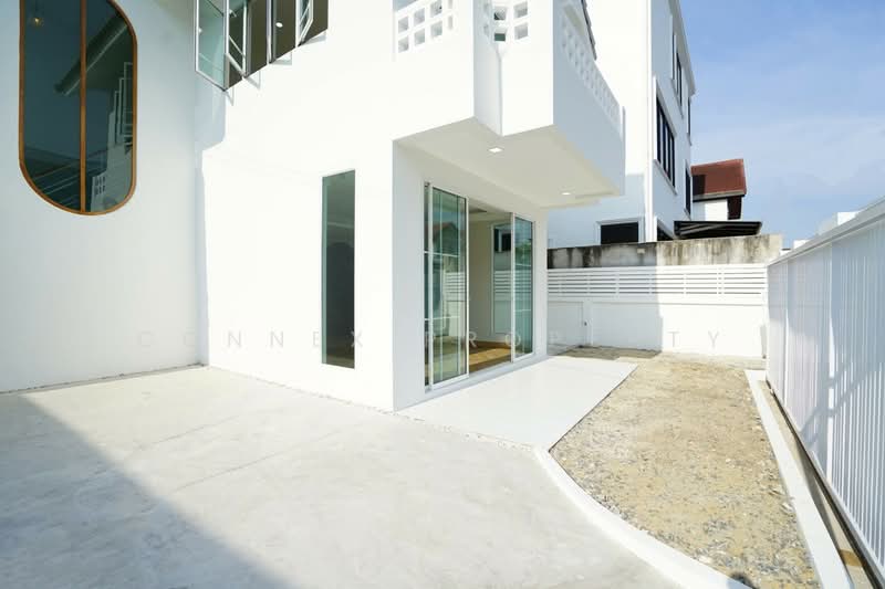 ขาย - บ้านวรการวิลเลจ, กรุงเทพ