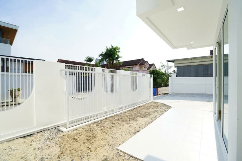 ขาย - บ้านวรการวิลเลจ, กรุงเทพ