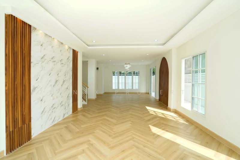 ขาย - บ้านวรการวิลเลจ, กรุงเทพ