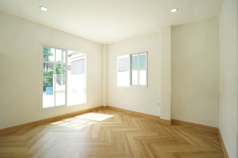 ขาย - บ้านวรการวิลเลจ, กรุงเทพ