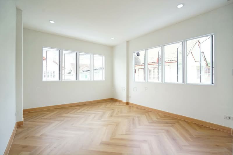 Baan Worakarn Village, Bangkok, พระราม 2, Chom Thong, Chom Thong, Bangkok, 4 Bedrooms, 278 sqm, Single Detached House For Sale, by Connex Property, 500213904 - DDproperty.com