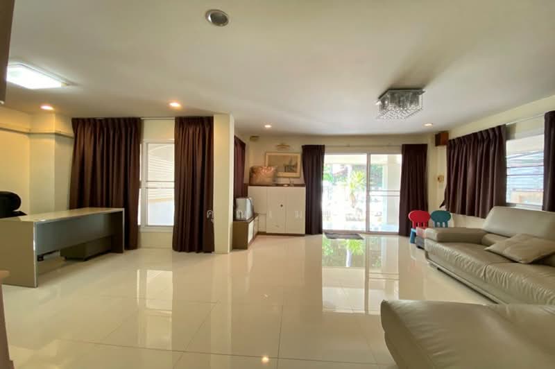 ขาย - ถนนนวมินทร์ ซอยนวมินทร์ 74 แยก 3-11, กรุงเทพ