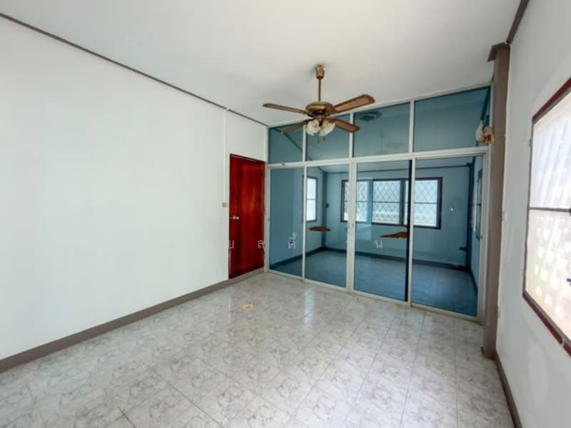 [ขาย] บ้านเดี่ยวชั้นเดียว หมู่บ้านกฤษดานคร 10 พื้นที่กว้างน่าอยู่ ร่มรื่น บ้านหันทิศเหนือ ใกล้เซนทร, นนทบุรี, บางรักพัฒนา, บางบัวทอง, นนทบุรี, 140 ตร.ม., บ้านเดี่ยว ขาย, โดย เรียลตี้ วัน, 500213914 - DDproperty.com