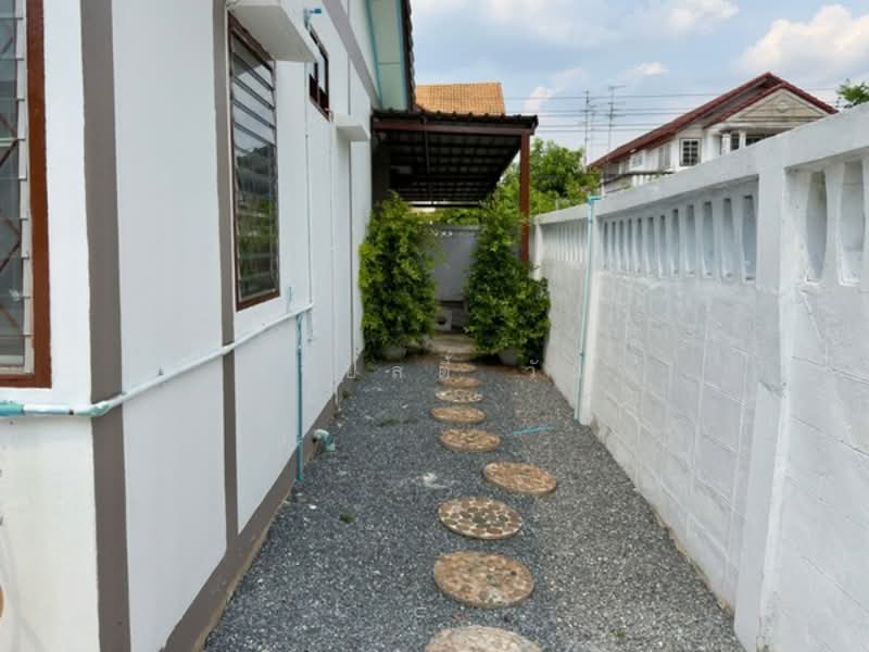 [ขาย] บ้านเดี่ยวชั้นเดียว หมู่บ้านกฤษดานคร 10 พื้นที่กว้างน่าอยู่ ร่มรื่น บ้านหันทิศเหนือ ใกล้เซนทร, นนทบุรี, บางรักพัฒนา, บางบัวทอง, นนทบุรี, 140 ตร.ม., บ้านเดี่ยว ขาย, โดย เรียลตี้ วัน, 500213914 - DDproperty.com