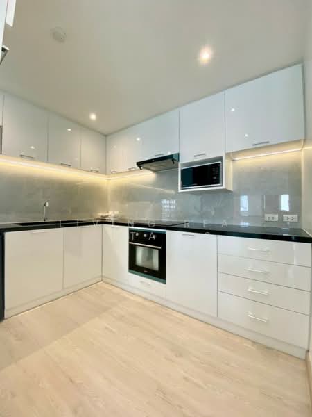 Silom Condominium, Bangkok, Silom, Silom, Bang Rak, Bangkok, 2 Bedrooms, 144 sqm, Condo For Rent, by Living Real Estates, 500213918 - DDproperty.com