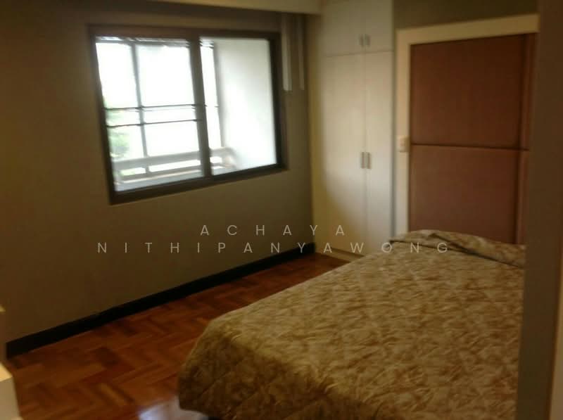 Baan Suanpetch, Bangkok, 18 Soi Sukhumvit 39, Khlong Tan Nua, Watthana, Bangkok, 2 Bedrooms, 133 sqm, Condo For Rent, by Achaya Nithipanyawong, 500213942 - DDproperty.com