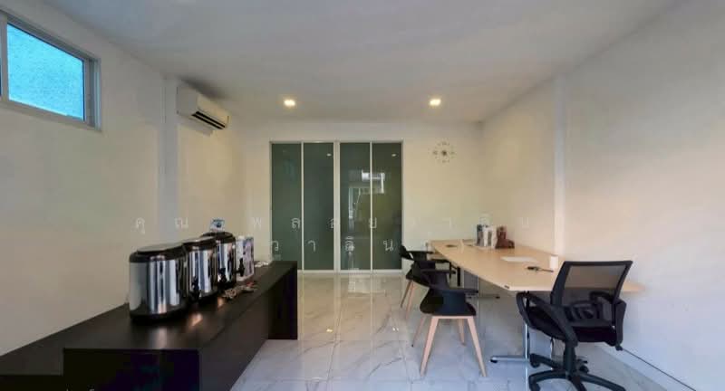 โฮมออฟฟิศ 3 ชั้น หลังมุม 19.7 ตารางวา โครงการอาร์ เค พาร์ค 2 สายไหม, กรุงเทพ, สายไหม, สายไหม, สายไหม, กรุงเทพ, 160 ตร.ม., ทาวน์เฮ้าส์ ขาย, โดย คุณ พลอยวาลินน์ (วาลินน์), 500213993 - DDproperty.com