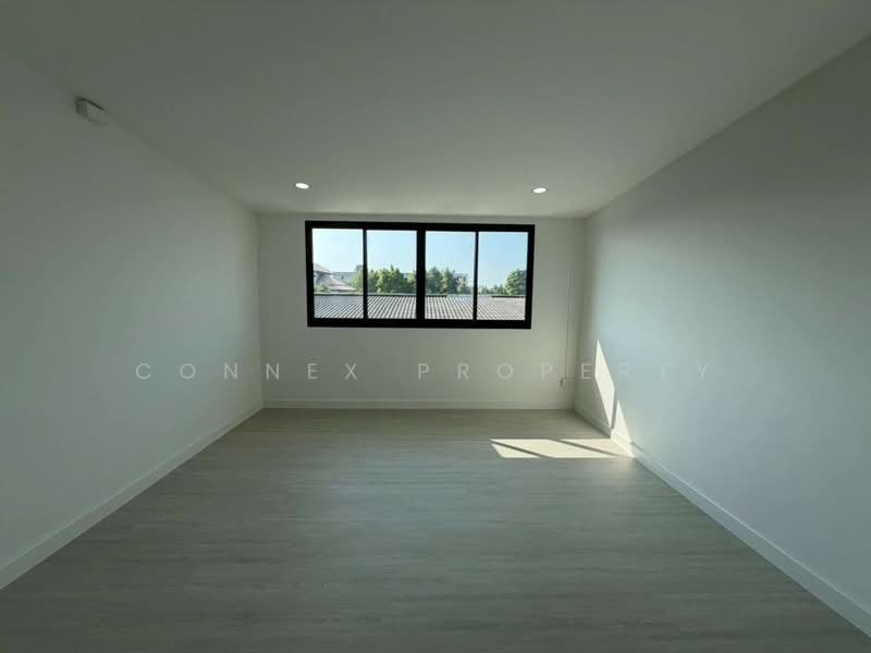 For Sale - 3-storey commercial building , Soi Nonthaburi 46, Nonthaburi