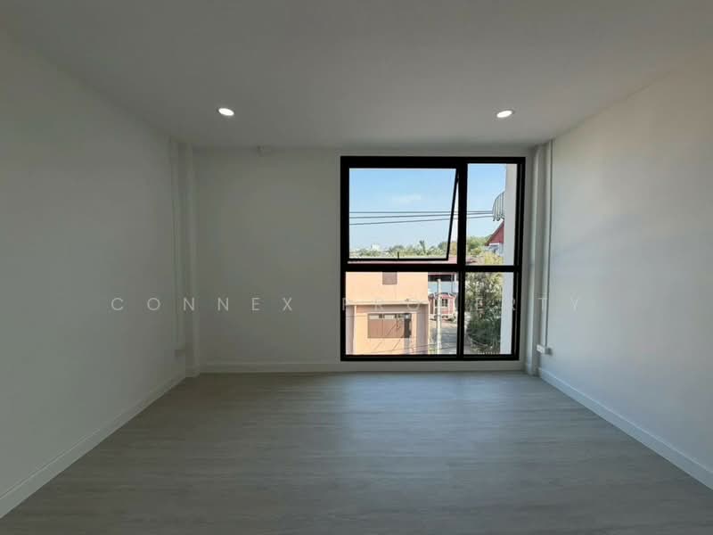 For Sale - 3-storey commercial building , Soi Nonthaburi 46, Nonthaburi