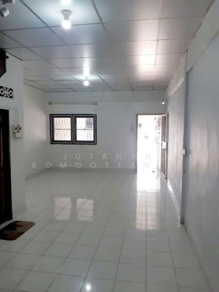 For Rent - ให้เช่าทาวน์เฮ้าส์ 2 ชั้น ซอยประเสริฐมนูกิจ 27 ( ซอยเดียวกับนวมินทร์ซิตี้อเวนิว ) ใกล้bts, Bangkok