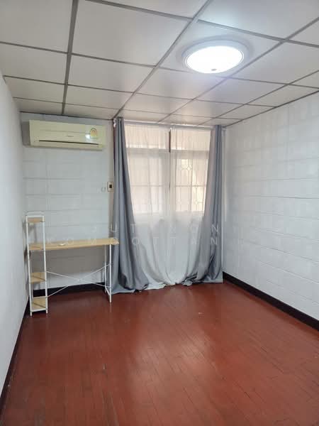 For Rent - ให้เช่าทาวน์เฮ้าส์ 2 ชั้น ซอยประเสริฐมนูกิจ 27 ( ซอยเดียวกับนวมินทร์ซิตี้อเวนิว ) ใกล้bts, Bangkok
