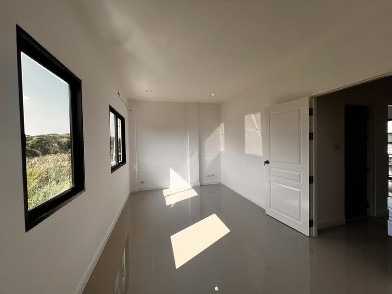 The Trop 2 Motorway-Ladkrabang : เดอะ ทรอป 2 มอเตอร์เวย์-ลาดกระบัง, กรุงเทพ, ถนน ประชาพัฒนา, ทับยาว, ลาดกระบัง, กรุงเทพ, 140 ตร.ม., ทาวน์เฮ้าส์ ขาย, โดย Khun Na, 500214008 - DDproperty.com