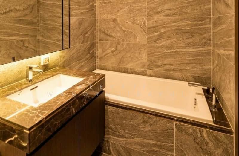 The Esse Sukhumvit 36, Bangkok, Soi Sukhumvit 36, Sukhumvit Road, Phra Kanong, Khlong Toei, Bangkok, 1 Bedroom, 43 sqm, Condo For Rent, by Keerati  Wangrujirakul, 500214032 - DDproperty.com