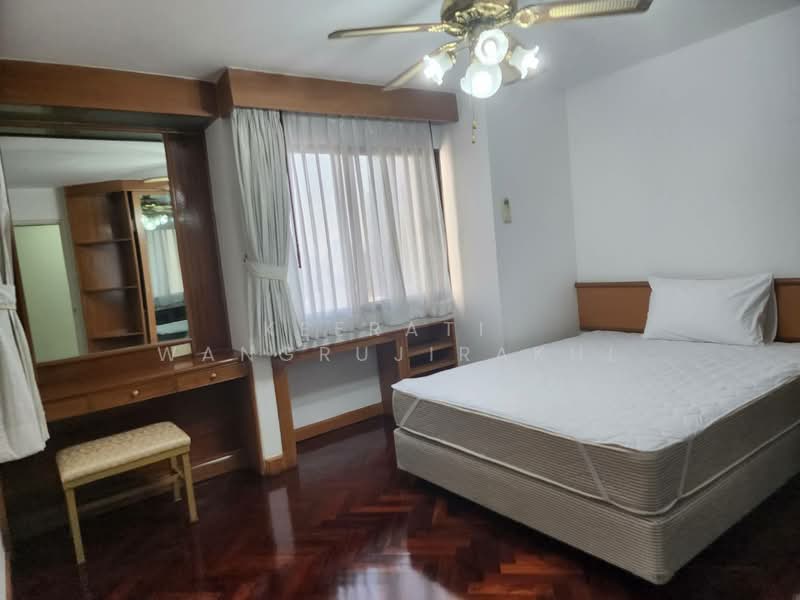 Four Wings Mansion, Bangkok, 32 Soi Sukhumvit 11, Khlongtoei Nua, Watthana, Bangkok, 3 Bedrooms, 240 sqm, Apartment For Rent, by Keerati  Wangrujirakul, 500214038 - DDproperty.com