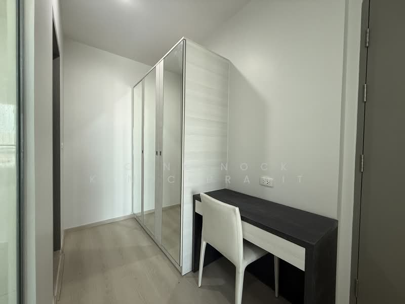 Life Ratchadapisek, Bangkok, 279 Ratchadapisaek Road, Huai Khwang, Huai Khwang, Bangkok, 2 Bedrooms, 56 sqm, Condo For Rent, by Kornkanock Kanockpradit, 500214063 - DDproperty.com