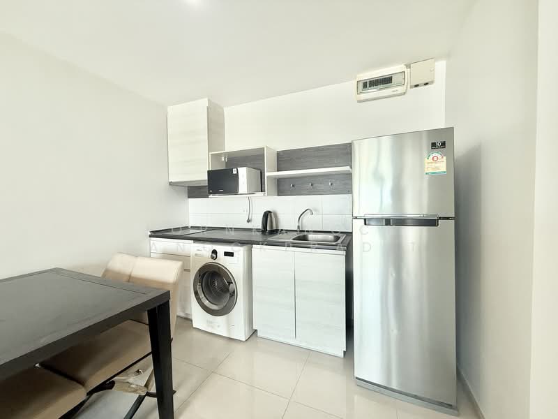 Life Ratchadapisek, Bangkok, 279 Ratchadapisaek Road, Huai Khwang, Huai Khwang, Bangkok, 2 Bedrooms, 56 sqm, Condo For Rent, by Kornkanock Kanockpradit, 500214063 - DDproperty.com