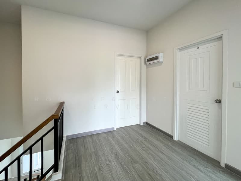 The Verona Village Rama 9-New Krungthepkrita, Bangkok, Patthana Chonabot 3 Road, Khlong Song Ton Nun, Lat Krabang, Bangkok, 3 Bedrooms, 145 sqm, Townhouse For Sale, by HOME Real Estate Service, 500214067 - DDproperty.com