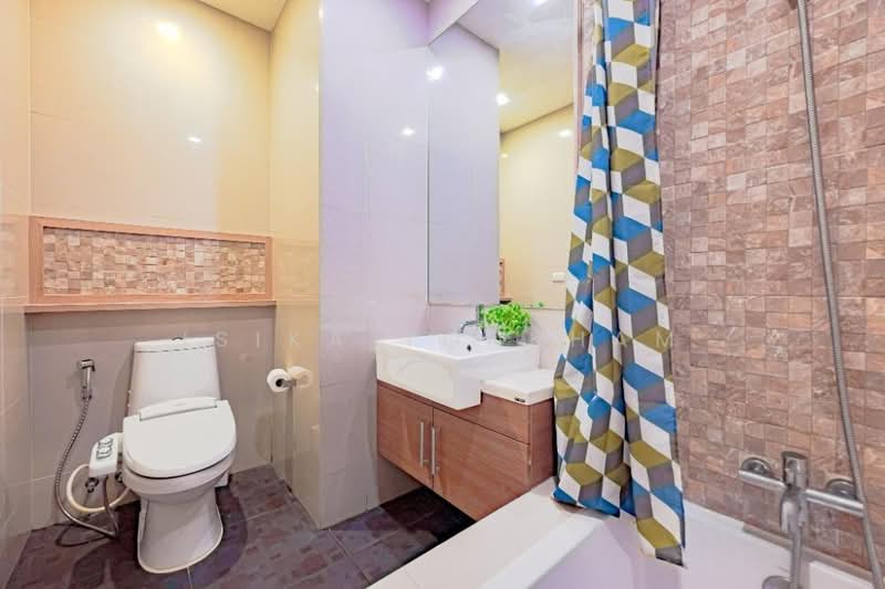 Noble Reveal, Bangkok, 36 Soi Sukhumvit 63, Ekamai Road, Phra Kanong Nua, Watthana, Bangkok, 1 Bedroom, 51 sqm, Condo For Sale, by Isika Tonkham, 500214102 - DDproperty.com