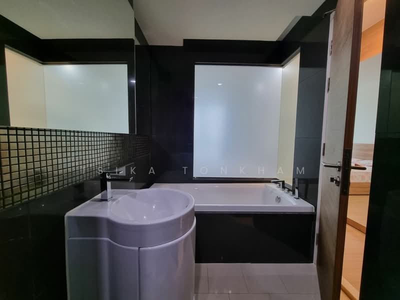 Rhythm Sukhumvit 50, Bangkok, 8 Sukhumvit 50, Sukhumvit Road, Phra Kanong, Khlong Toei, Bangkok, 1 Bedroom, 45 sqm, Condo For Rent, by Isika Tonkham, 500214106 - DDproperty.com