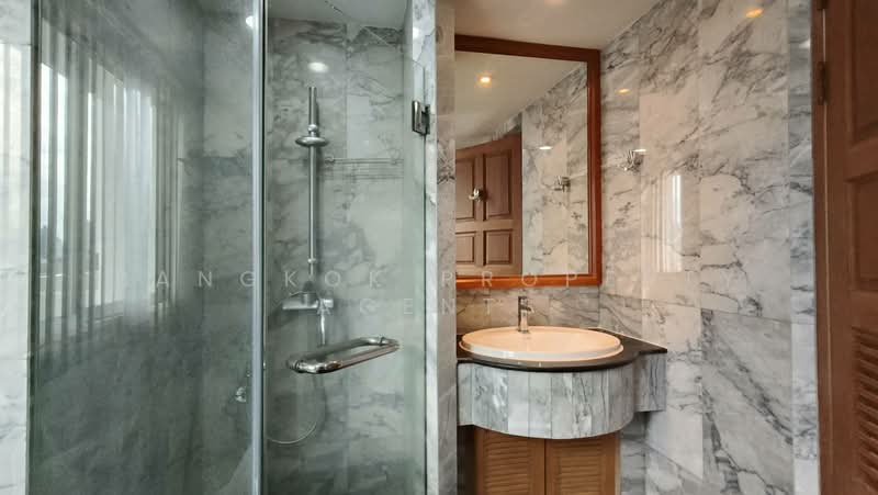 33 Tower, Bangkok, 399 Sukhumvit Road, Khlong Tan Nua, Watthana, Bangkok, 2 Bedrooms, 242 sqm, Condo For Sale, by BANGKOK PROPERTY AGENTS, 500214122 - DDproperty.com