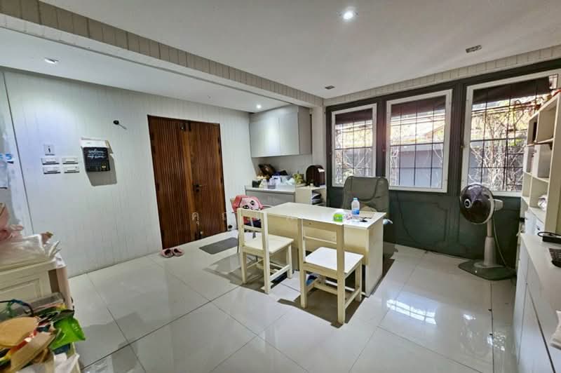 ถนนประดิพัทธิ์ ซอยประดิพัทธิ์ 1, Bangkok, ประดิพัทธิ์, Phaya Thai, Phaya Thai, Bangkok, 4 Bedrooms, 140 sqm, Townhouse For Sale, by คุณแพรว, 500214214 - DDproperty.com