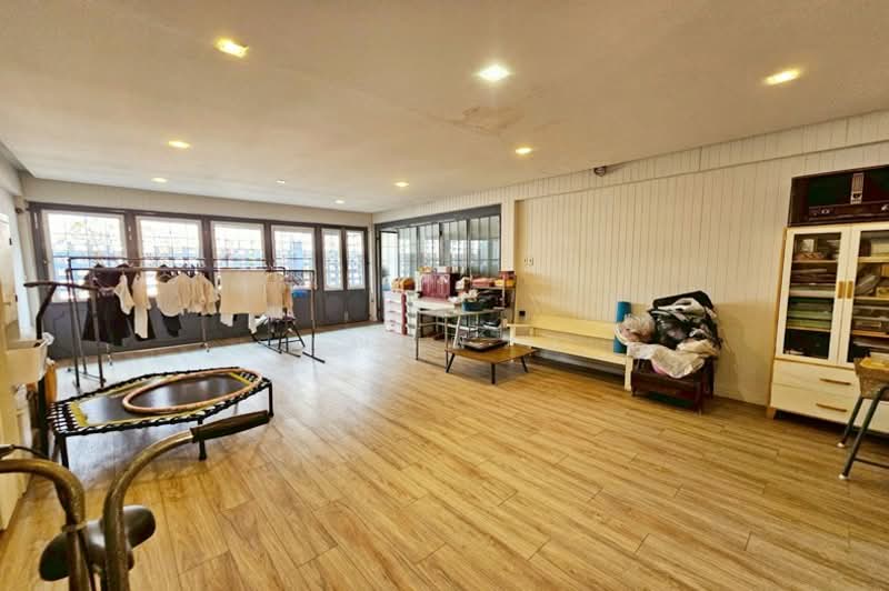 ถนนประดิพัทธิ์ ซอยประดิพัทธิ์ 1, Bangkok, ประดิพัทธิ์, Phaya Thai, Phaya Thai, Bangkok, 4 Bedrooms, 140 sqm, Townhouse For Sale, by คุณแพรว, 500214214 - DDproperty.com