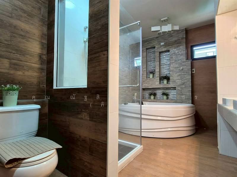 บ้านเดี่ยว 3 ชั้น 176 ตร.ว. บ้านเดี่ยว ซอยรามอินทรา65 แยก2-6 ถนนรามอินทรา, Bangkok, ถนนรามอินทรา, Tha Rang, Bang Khen, Bangkok, 6 Bedrooms, 750 sqm, Single Detached House For Sale, by คุณ ณัฐสิน ตรีเพ็ชร (คิริน), 500214229 - DDproperty.com