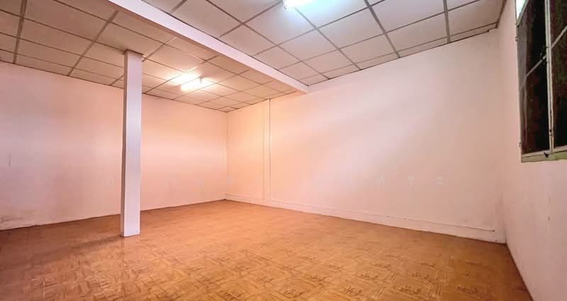 For Sale - อาคารพาณิชย์ 2 ชั้น 2 คูหาติดกัน (หลังมุม) ซอยพหลโยธิน 62, Pathum Thani