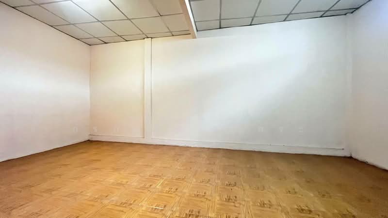 For Sale - อาคารพาณิชย์ 2 ชั้น 2 คูหาติดกัน (หลังมุม) ซอยพหลโยธิน 62, Pathum Thani