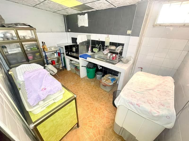 ขาย ทาวน์เฮ้าส์ 2 ชั้น หลังมุม หมู่บ้าน ธนกร ถนนจันทร์ทองเอี่ยม, Nonthaburi, Bang Rak Pattana, Bang Bua Thong, Nonthaburi, 3 Bedrooms, 90 sqm, Townhouse For Sale, by กรณวัสส์ กัณฑวัสส์วงส์, 500214246 - DDproperty.com