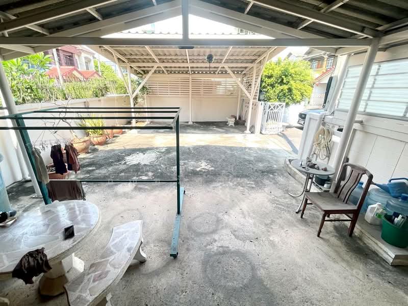 ขาย ทาวน์เฮ้าส์ 2 ชั้น หลังมุม หมู่บ้าน ธนกร ถนนจันทร์ทองเอี่ยม, Nonthaburi, Bang Rak Pattana, Bang Bua Thong, Nonthaburi, 3 Bedrooms, 90 sqm, Townhouse For Sale, by กรณวัสส์ กัณฑวัสส์วงส์, 500214246 - DDproperty.com