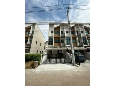 ขาย - PLEX Onnut - Wongwaen : เพล็กซ์ อ่อนนุช - วงแหวน, กรุงเทพ